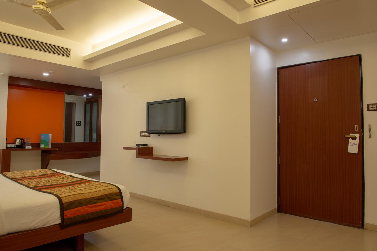 Hotel Mint Montvert, Baner 浦那 外观 照片
