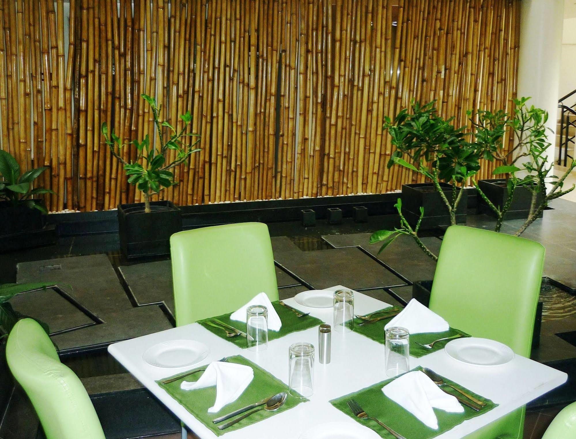 Hotel Mint Montvert, Baner 浦那 外观 照片