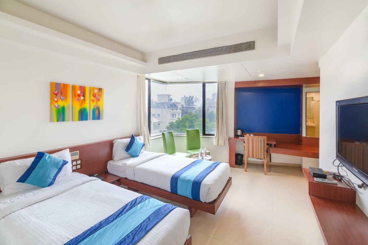 Hotel Mint Montvert, Baner 浦那 外观 照片