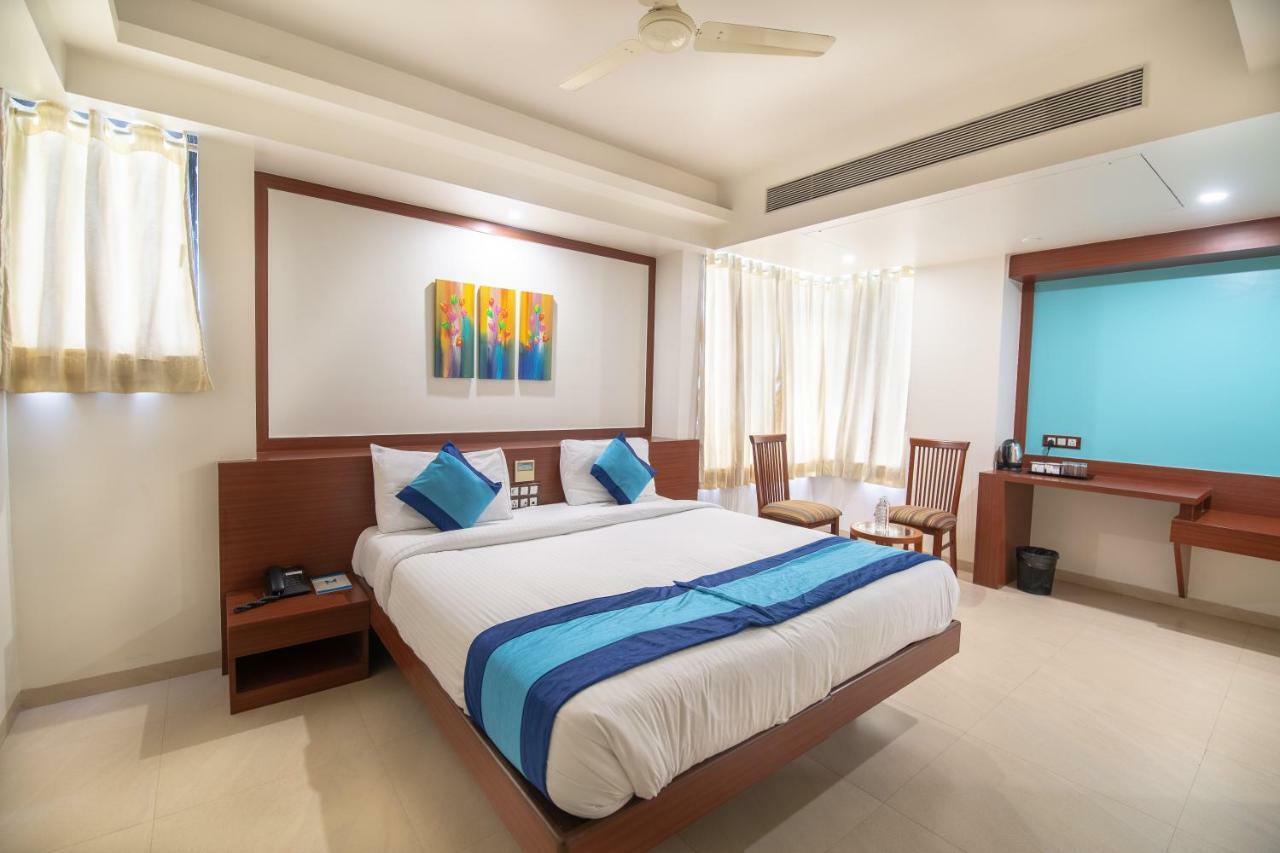 Hotel Mint Montvert, Baner 浦那 外观 照片