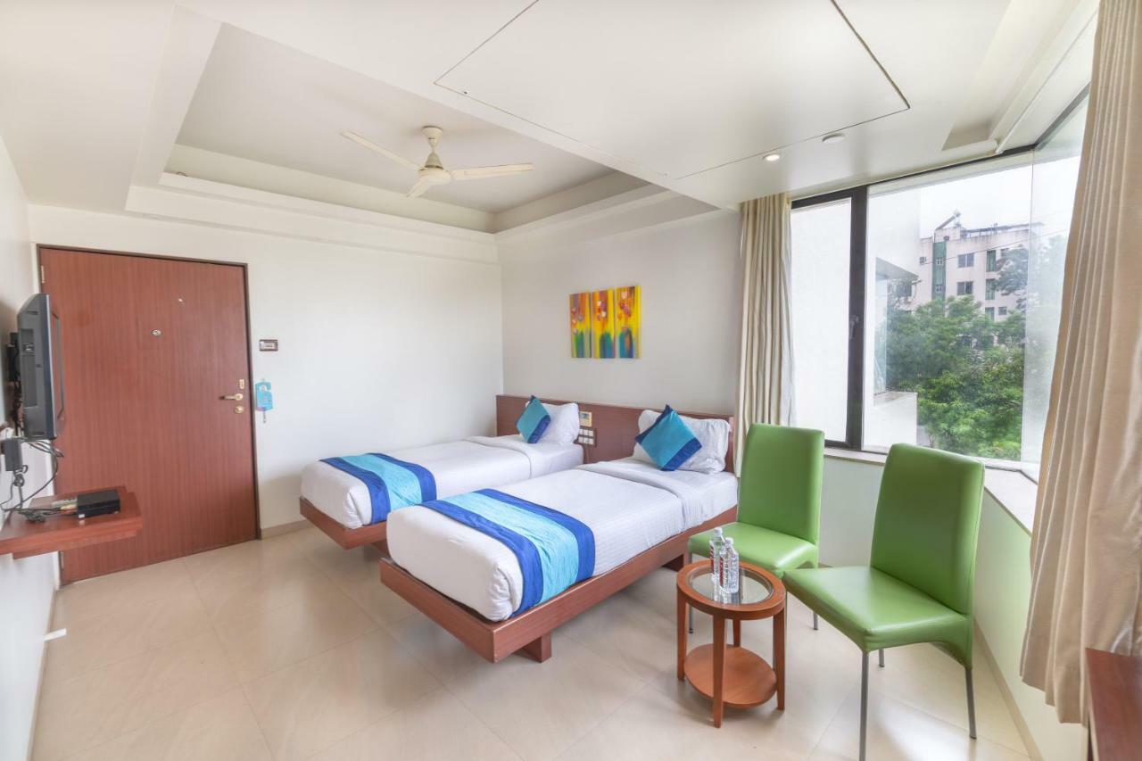 Hotel Mint Montvert, Baner 浦那 外观 照片