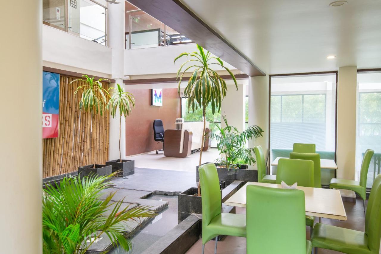 Hotel Mint Montvert, Baner 浦那 外观 照片